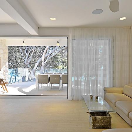 Chiponsky One - 5 Star Beachfront Property 波尔 外观 照片