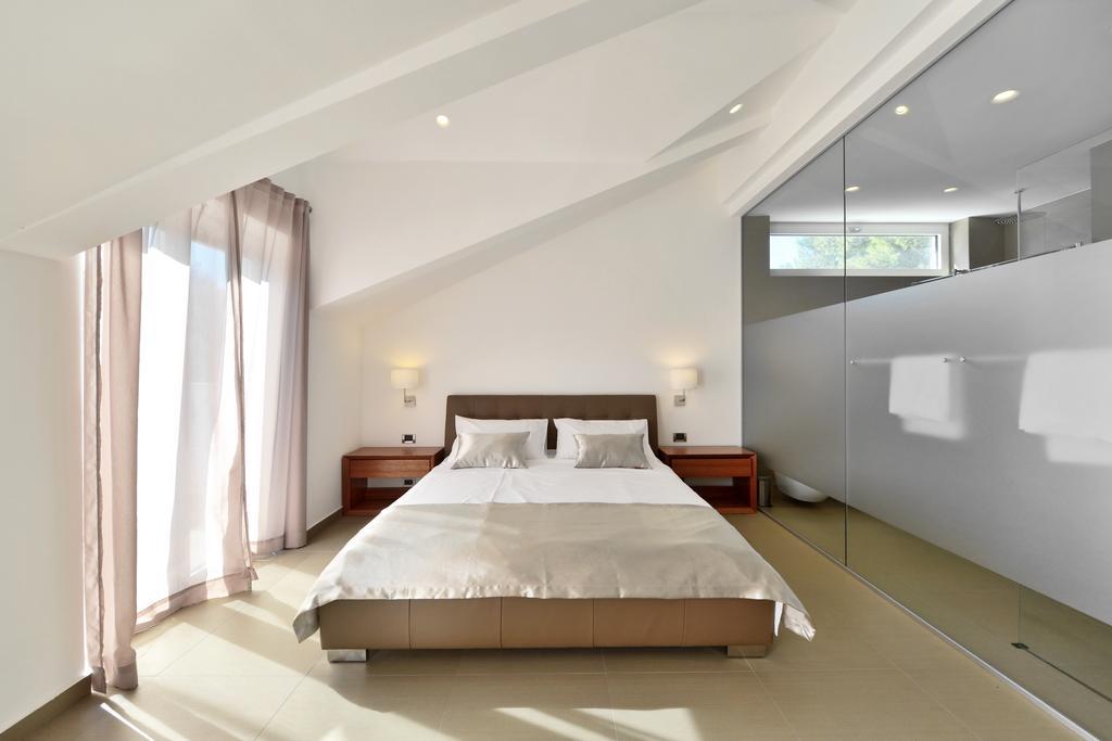 Chiponsky One - 5 Star Beachfront Property 波尔 外观 照片