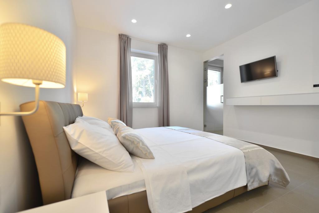 Chiponsky One - 5 Star Beachfront Property 波尔 外观 照片